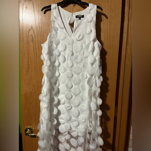 Glamour White Maxi Dress - Picture 1 of 3